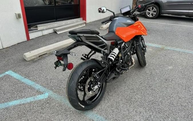 2024 KTM Duke 250