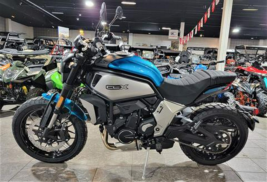 2023 CFMOTO 700CL-X