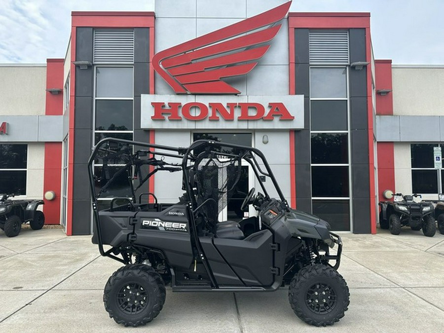 2025 Honda Pioneer 700-4 Deluxe