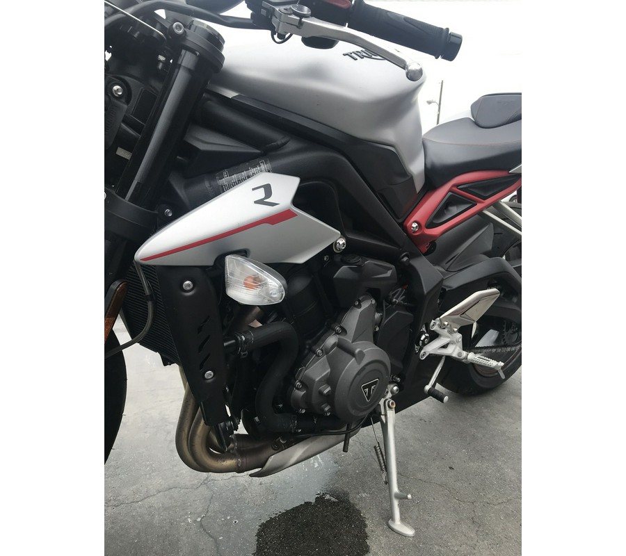 2019 Triumph STREET TRIPLE 765 R