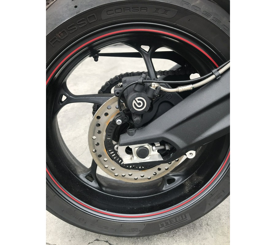 2019 Triumph STREET TRIPLE 765 R