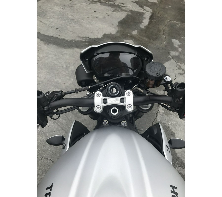 2019 Triumph STREET TRIPLE 765 R