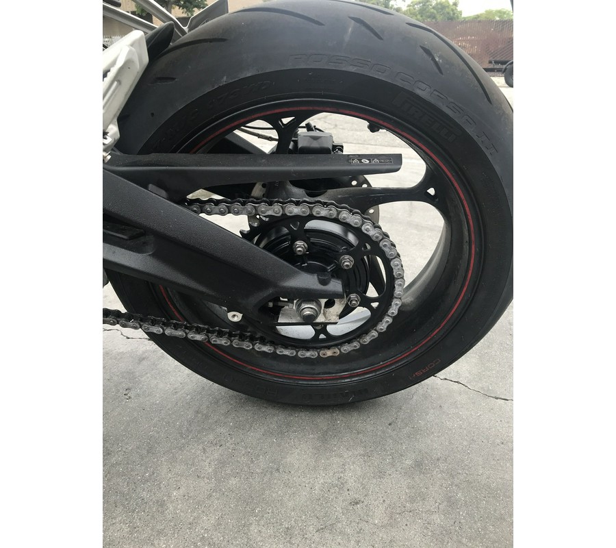 2019 Triumph STREET TRIPLE 765 R