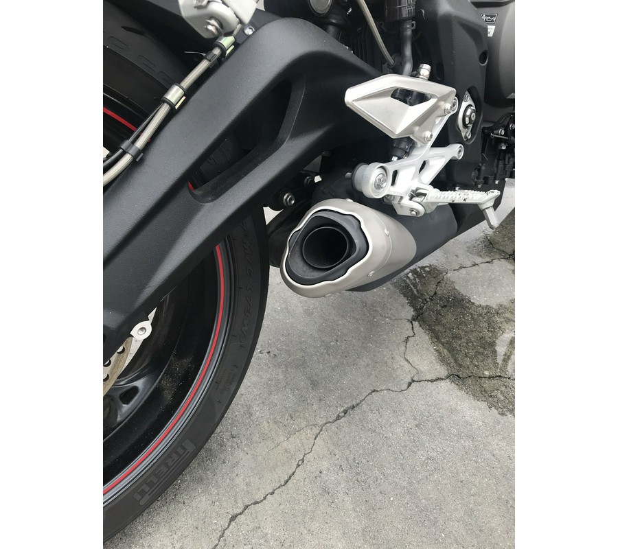 2019 Triumph STREET TRIPLE 765 R