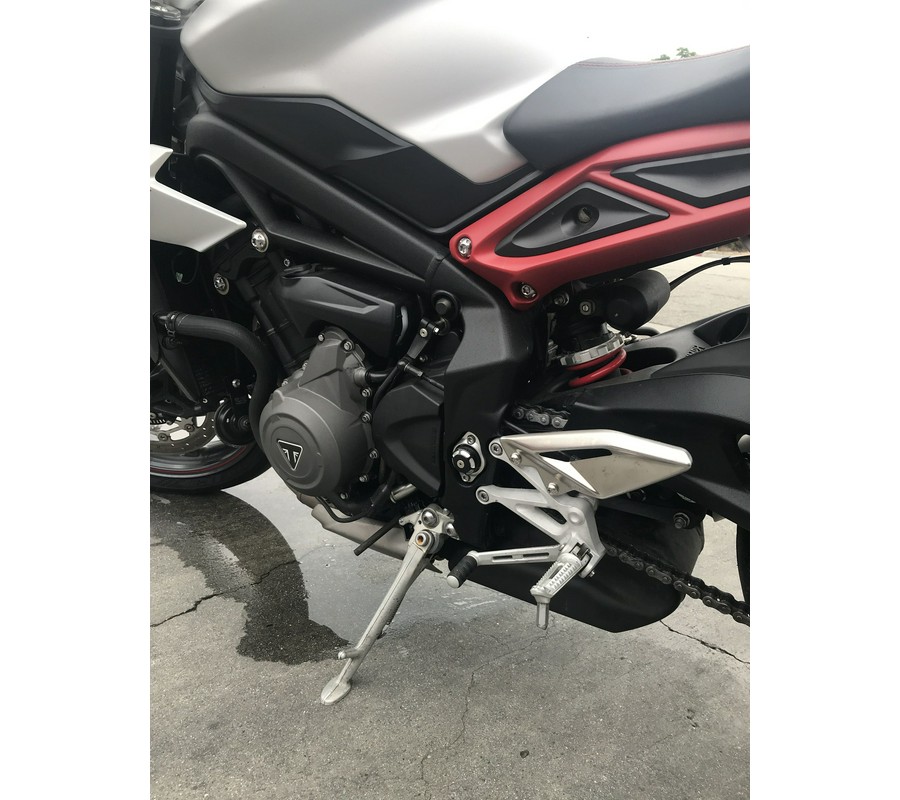 2019 Triumph STREET TRIPLE 765 R