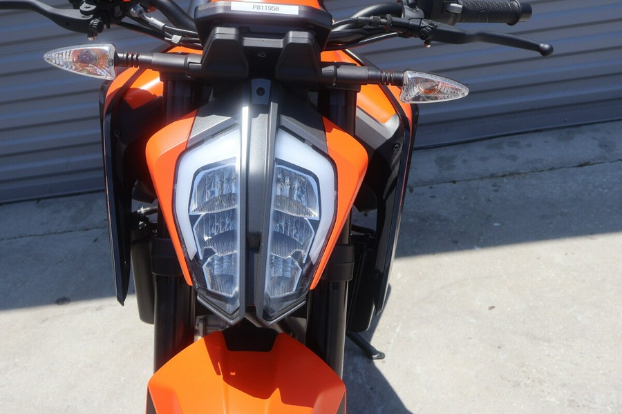 2021 KTM DUKE 890