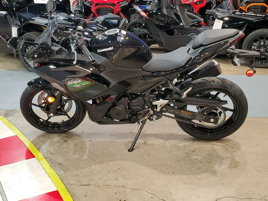 2024 Kawasaki NINJA 500 ABS