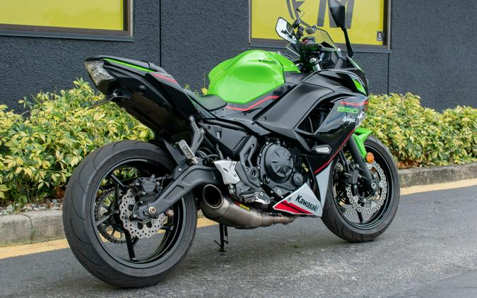 2022 Kawasaki Ninja 650 ABS KRT Edition