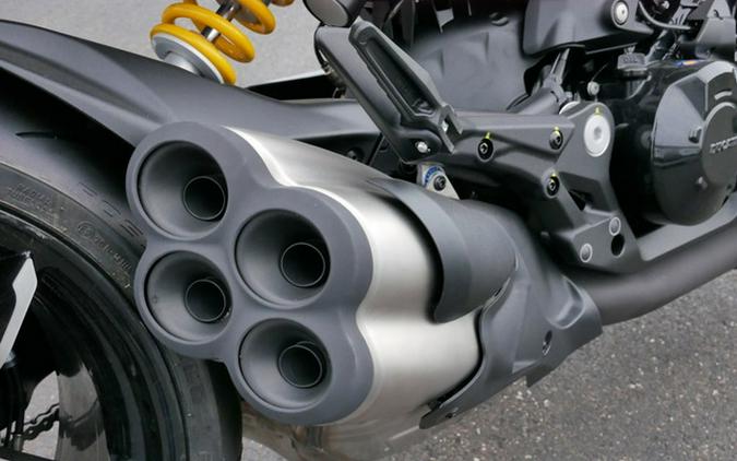 2026 Ducati XDiavel V4 Burning Red