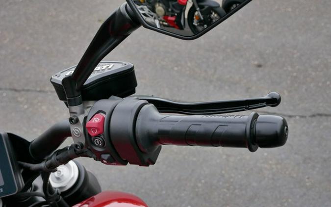 2026 Ducati XDiavel V4 Burning Red
