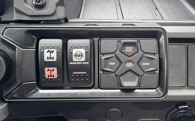 2026 Can-Am® Defender XT HD9