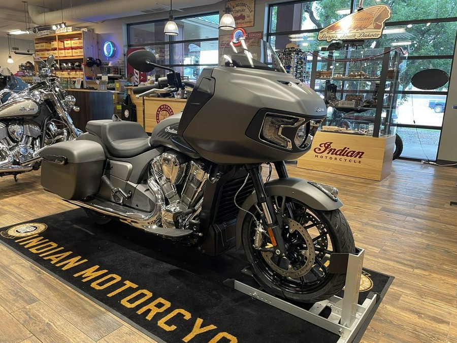 2023 Indian Motorcycle® Challenger® Titanium Smoke