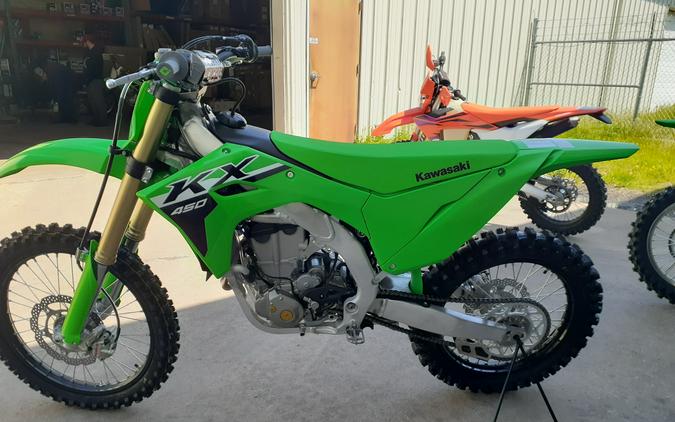 2024 Kawasaki KX450 First Look [9 Fast Facts, Specs, Photos]