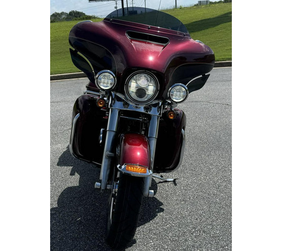 2014 Harley-Davidson® FLHTCU - Electra Glide® Ultra Classic®