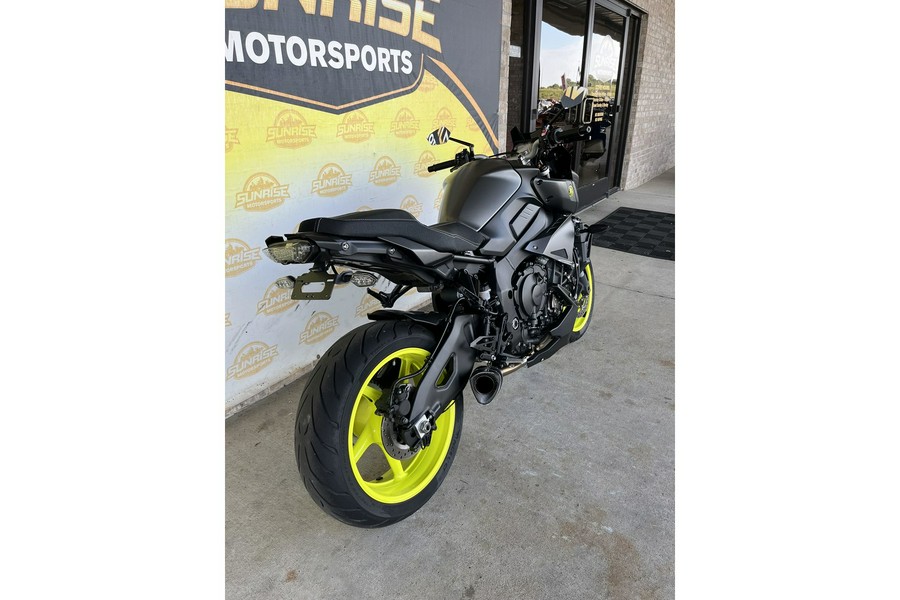 2018 Yamaha MT-10