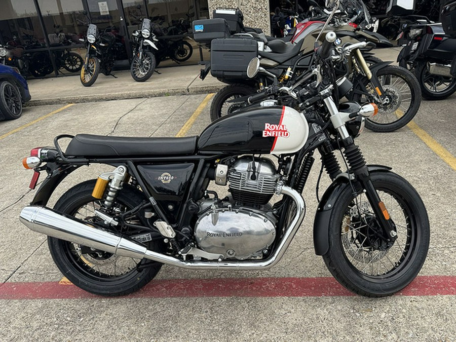 2024 Royal Enfield Twins INT650 Black Pearl