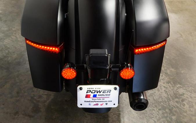 2025 Indian Motorcycle® Chieftain® PowerPlus Dark Horse® 112 w/PowerBand Black Smoke