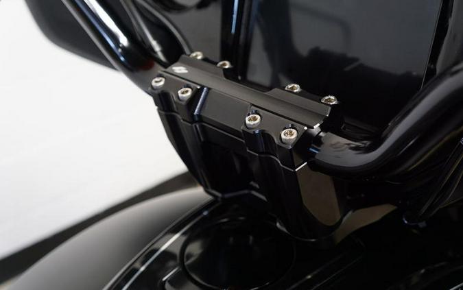 2025 Indian Motorcycle® Chieftain® PowerPlus Dark Horse® 112 w/PowerBand Black Smoke