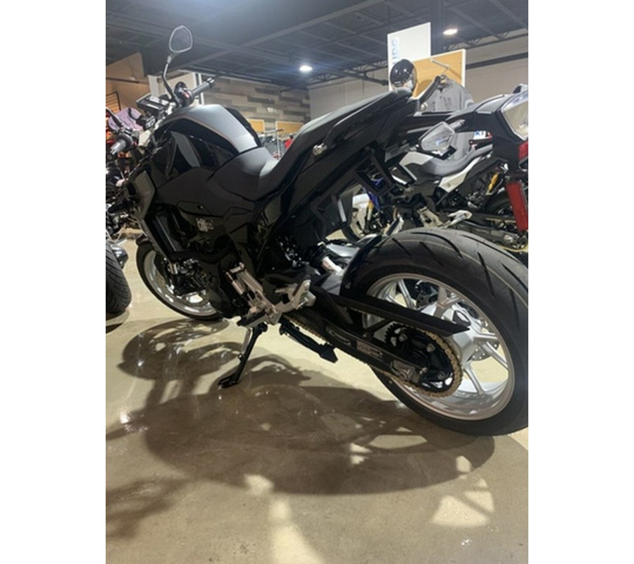 2023 BMW F 900 R Black Storm Metallic 900 R