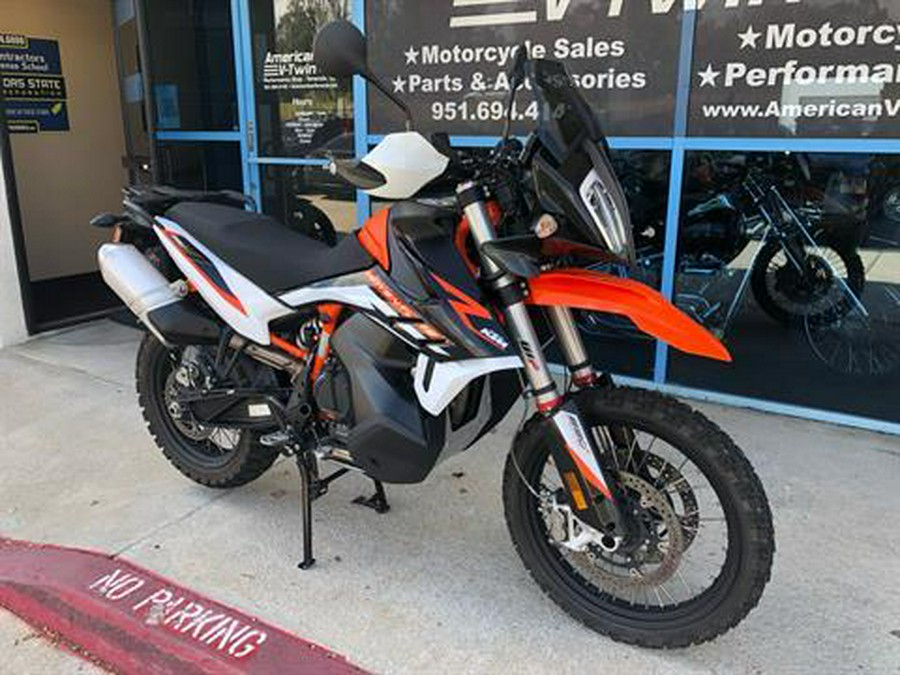 2022 KTM 890 Adventure R