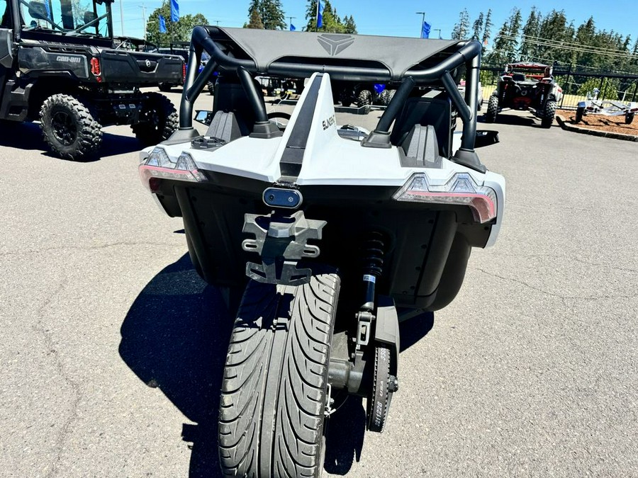 2023 Polaris Slingshot® Slingshot® S Manual