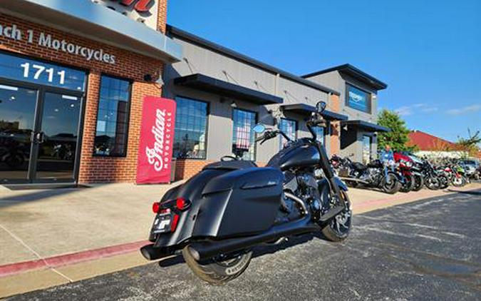 2025 Indian Motorcycle Springfield® Dark Horse®
