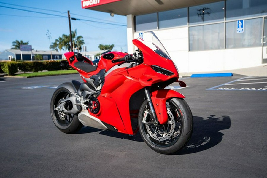 2025 Ducati Panigale V4