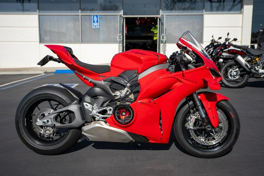 2025 Ducati Panigale V4