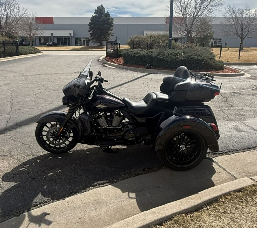 2025 Harley-Davidson® FLHTCUTG - Tri Glide® Ultra