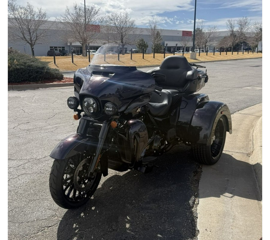 2025 Harley-Davidson® FLHTCUTG - Tri Glide® Ultra