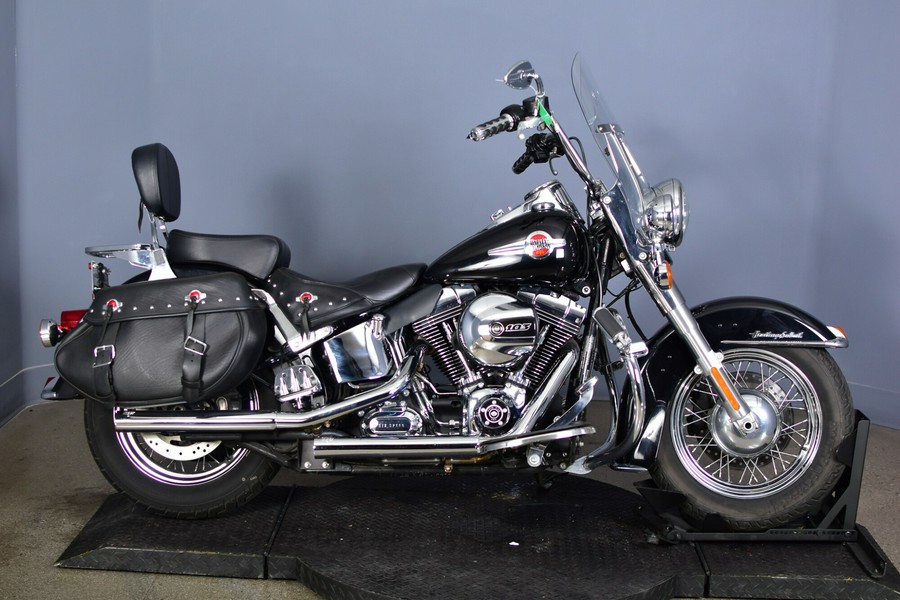 2017 Harley-Davidson Heritage Softail Classic FLSTC