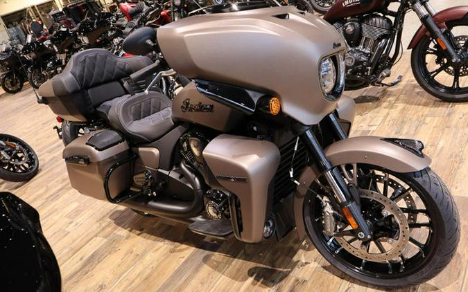 2025 Indian Motorcycle® Roadmaster® PowerPlus Dark Horse® w/PowerBand Nara Bronze Smoke