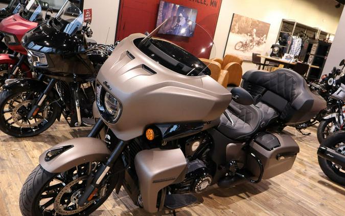 2025 Indian Motorcycle® Roadmaster® PowerPlus Dark Horse® w/PowerBand Nara Bronze Smoke