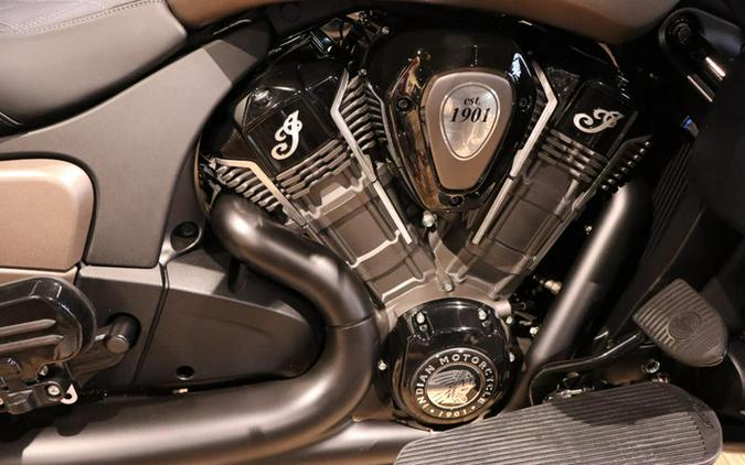 2025 Indian Motorcycle® Roadmaster® PowerPlus Dark Horse® w/PowerBand Nara Bronze Smoke