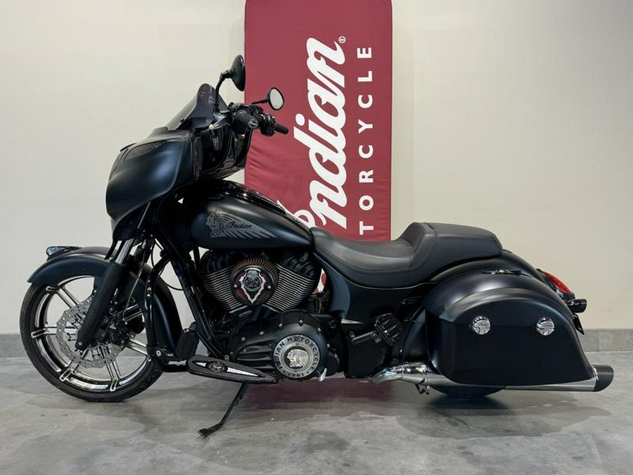 2018 Indian Motorcycle® Chieftain® Dark Horse® ABS Thunder Black Smoke