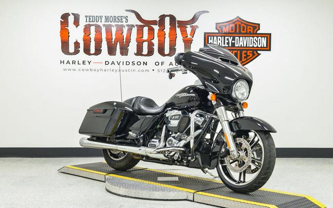 2017 Harley-Davidson® FLHXS - Street Glide® Special