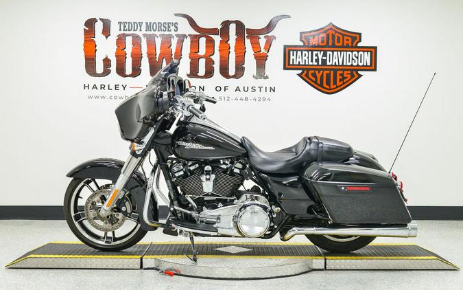 2017 Harley-Davidson® FLHXS - Street Glide® Special