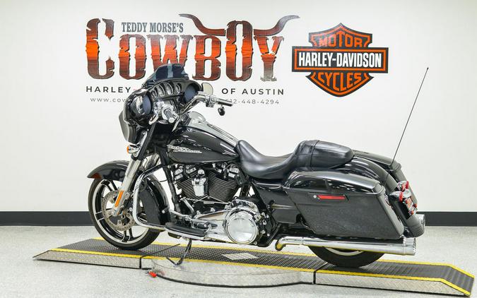 2017 Harley-Davidson® FLHXS - Street Glide® Special