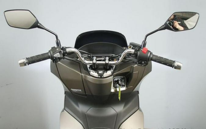 2023 Honda PCX ABS