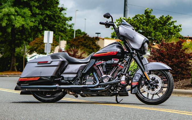 FLHXSE 2020 CVO™ Street Glide®