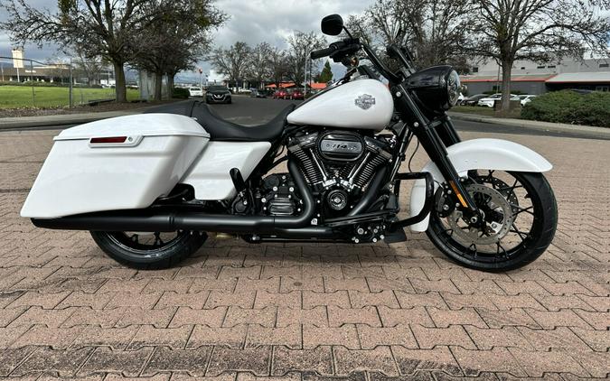 FLHRXS 2024 Road King Special