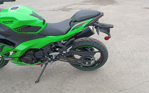 2024 Kawasaki Ninja® 500 KRT Edition SE ABS