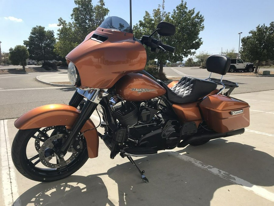 2016 Harley-Davidson® FLHX - Street Glide®