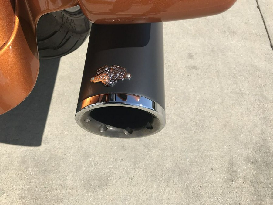 2016 Harley-Davidson® FLHX - Street Glide®