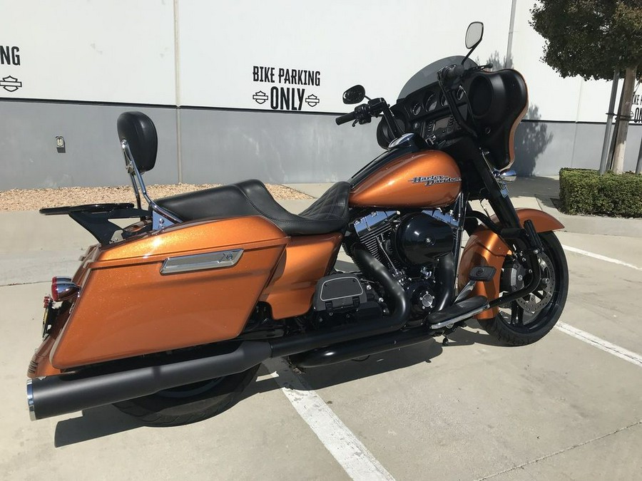2016 Harley-Davidson® FLHX - Street Glide®