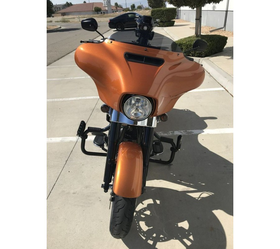 2016 Harley-Davidson® FLHX - Street Glide®