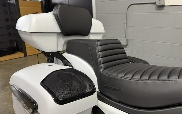 2025 Indian Motorcycle® Chieftain® PowerPlus Dark Horse® 112 w/PowerBand Ghost White Metallic Smoke