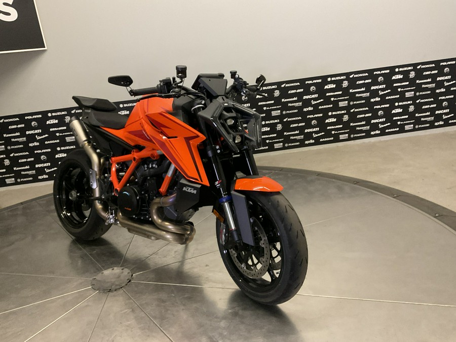 2025 KTM 1390 SUPER DUKE R EVO - 15879U-C