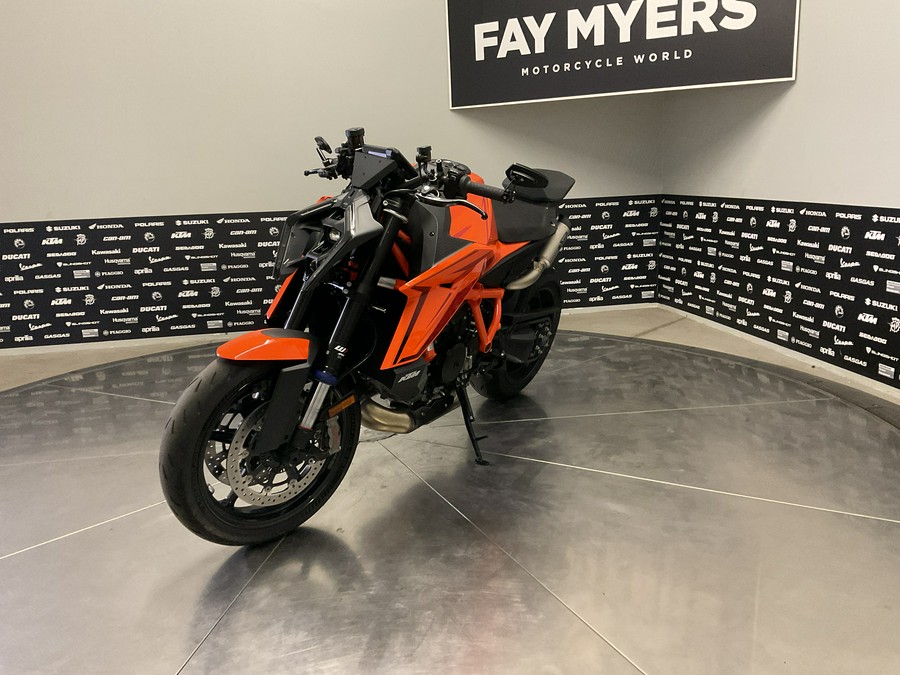 2025 KTM 1390 SUPER DUKE R EVO - 15879U-C
