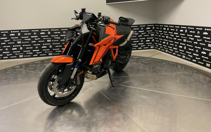 2025 KTM 1390 SUPER DUKE R EVO - 15879U-C